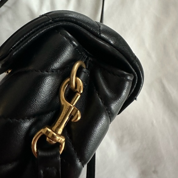 YSL Toy Loulou Leather Crossbody Bag in black and gold - Picture 5 of 15